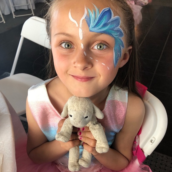 Meet your Posher, Karen - Picture 16 of 16